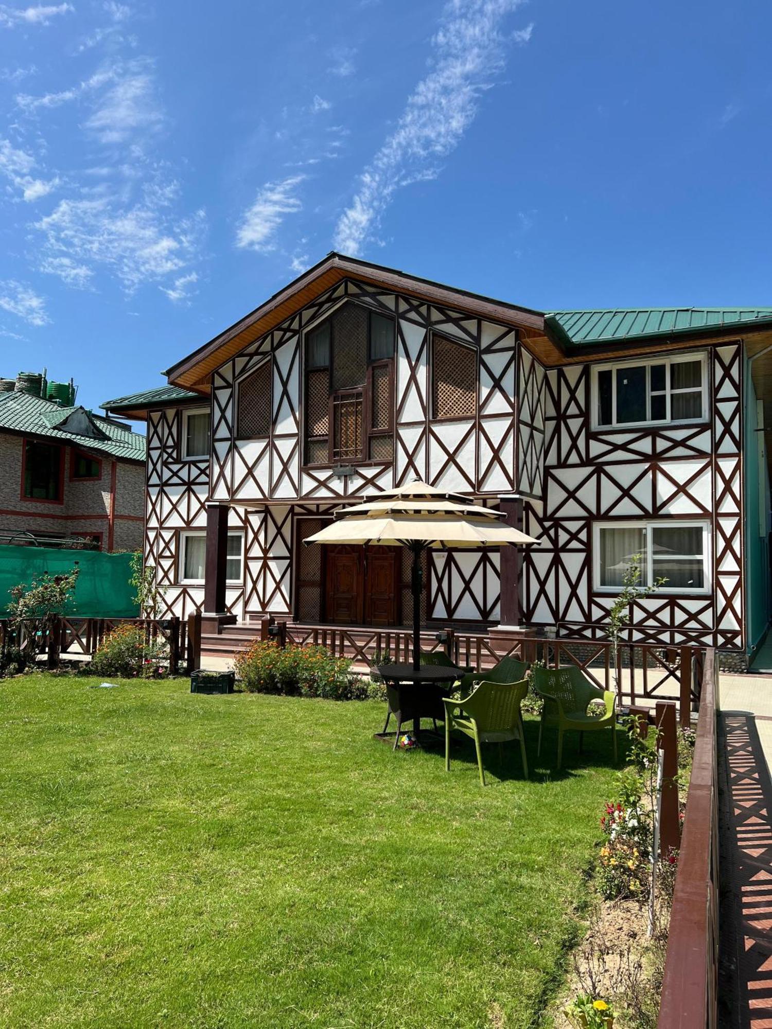 Wildflower Villa Pahalgām Екстериор снимка